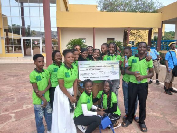 L’école SOS de Sanankoroba décroche la 2ᵉ place au concours “Green Kids” pour le climat